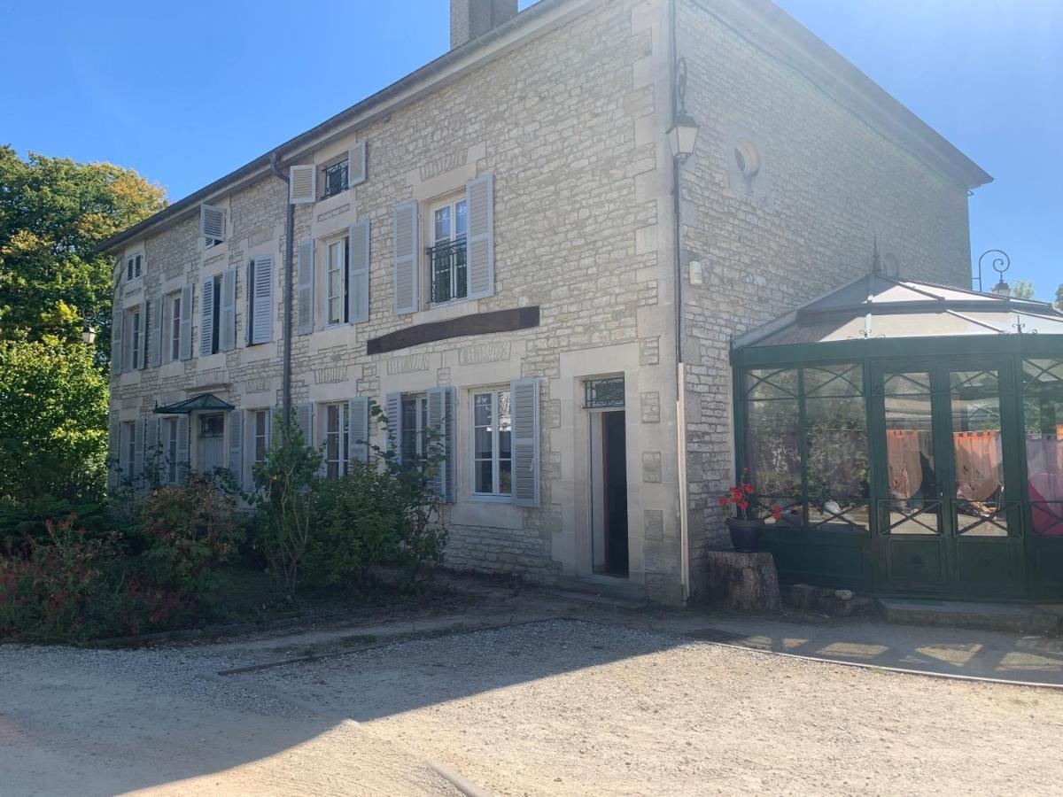 Chambres d'hôtes dans une maison de caractère Mussey-sur-Marne Esterno foto