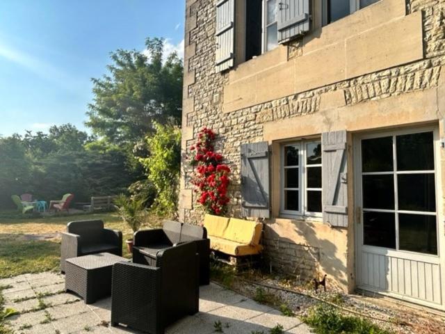 Chambres d'hôtes dans une maison de caractère Mussey-sur-Marne Esterno foto